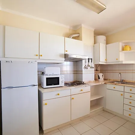 Apartmanhotel Rr Club Amarilis 3*
