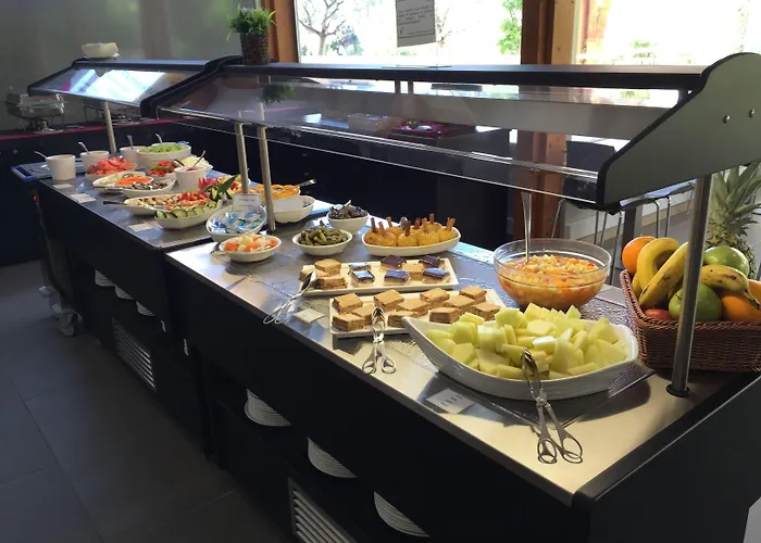 Rr Club Amarilis Портіман