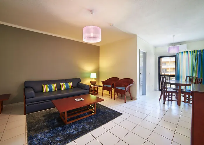 Apart Otel Rr Club Amarilis 3*